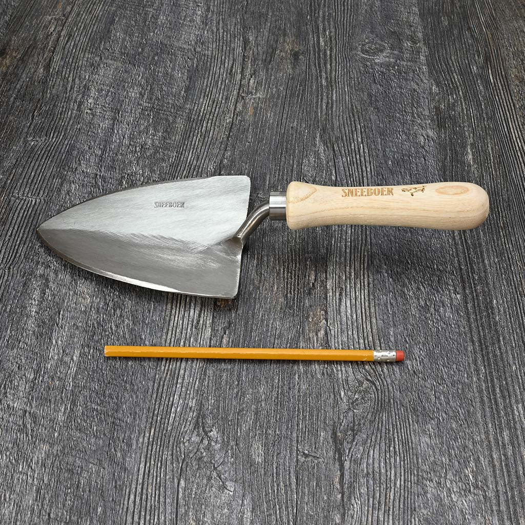 Sneeboer Arends Garden Trowel size comparison