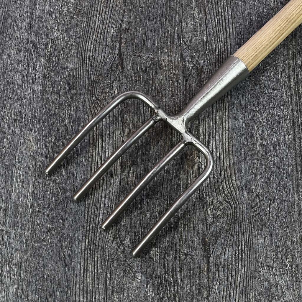 Sneeboer Children’s Garden Fork - tines back view