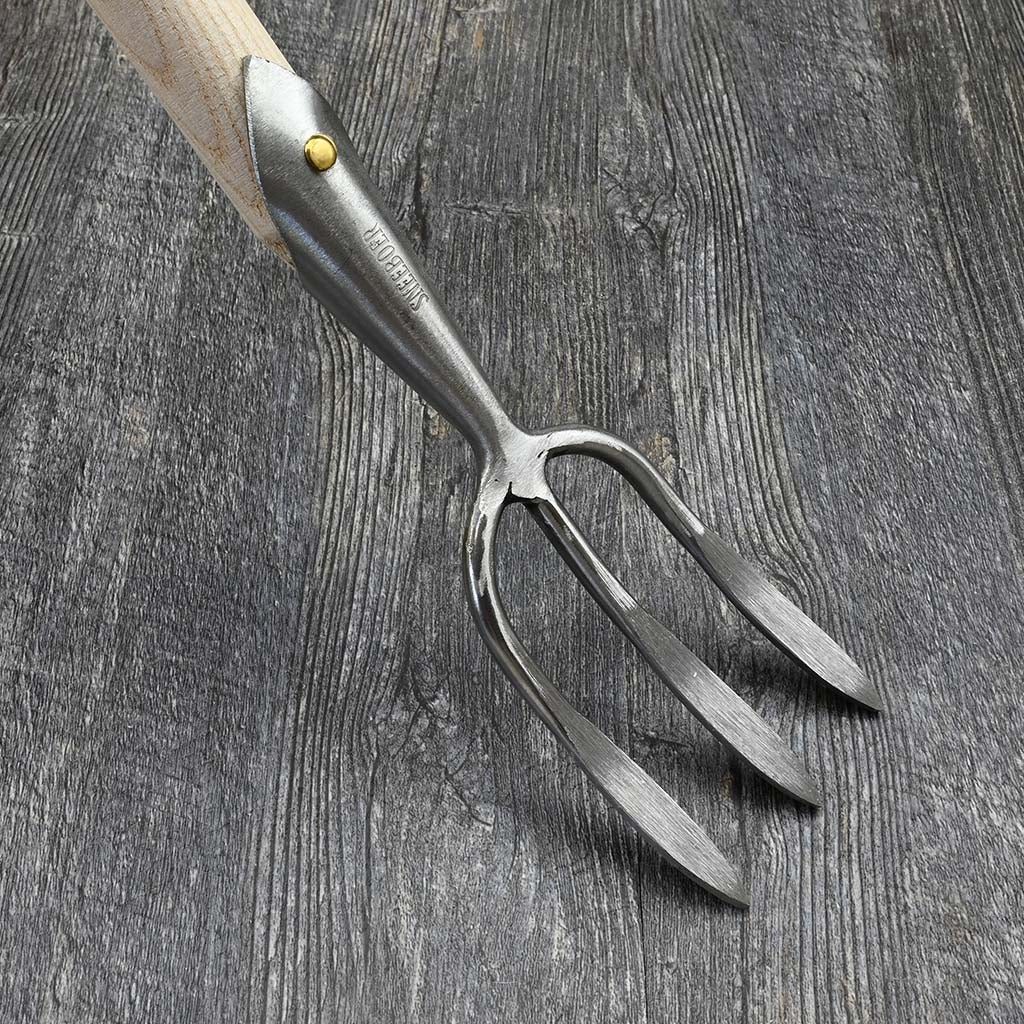 Sneeboer Long 3-Tine Garden Weeding Fork - front view